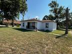 1712 S Hyde Park Avenue Denison Texas 75020