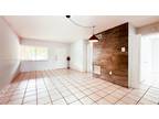 Lake Dr Apt,doral, Condo For Rent