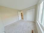 Springlake Ln Apt B, Aurora, Home For Rent