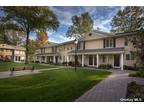 Country Club Dr Unit A, Coram, Flat For Rent
