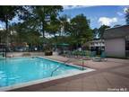 Country Club Dr Unit B, Coram, Flat For Rent