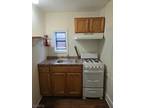 W Somerset St Apt C, Raritan, Flat For Rent