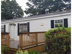 2003 Commodore Spacious 2 bedroom mobile home on the Cape