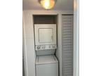 Lake Pointe Dr Apt,oakland Park, Condo For Rent