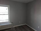 Centre Ave Apt,abington, Home For Rent