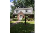Gilbert St Unit,ridgewood, Home For Rent