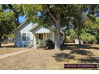 108 W 7th ST Elgin TX 78621