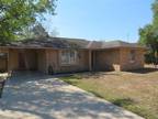 107 Lamar Street Willis Texas 77378