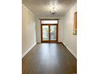 St Ave Unit /, Whitestone, Flat For Rent