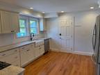 Noble St Unit,newton, Flat For Rent