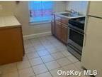 Suffolk Ave Apt,brentwood, Flat For Rent