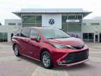 2022 Toyota Sienna XLE