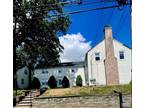Th Ave, Elmwood Park, Home For Rent