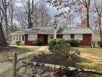 Crestwood Dr, Chatham Township, Home For Rent