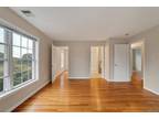 Centre Ave Apt,new Rochelle, Home For Rent