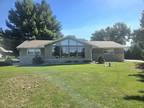 W Crystal Lake Rd, Mchenry, Home For Rent