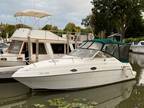 1999 Four Winns 258 Boat for Sale