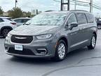 Pre-Owned 2022 Chrysler Pacifica Touring L