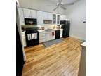 W Oak St Ste A, Denton, Flat For Rent