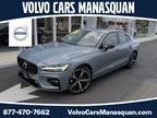 2024 Volvo S60 B5 Plus Dark Theme