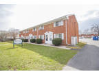 Exceptional 2BR Townhome w/ Hardwood Floors, Big Bedrooms, Plus Appliances a...