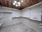 Lakeview Dr, Bedford, Home For Rent