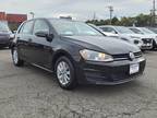 2017 Volkswagen Golf TSI S