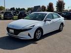 2022 Hyundai Elantra SE
