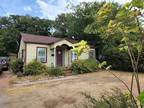 N Elm St, Denton, Home For Rent