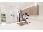 Nw Nd Path Apt,doral, Condo For Rent