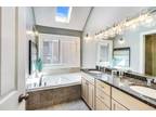 W Th Pl, Chicago, Home For Rent