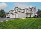 Falling Waters Ln Unit,lindenhurst, Condo For Rent