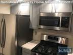 Surrey Ct, Ramsey, Condo For Rent
