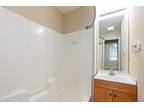 Howell St Unit A, Chapel Hill, Flat For Rent