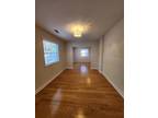 Venning St Apt B, Mount Pleasant, Home For Rent