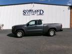 2022 Nissan frontier Gray, 30K miles
