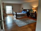 Bells Mill Rd, Potomac, Home For Rent