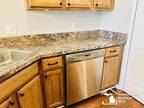 Kirkway Cir, Woodhaven, Condo For Rent