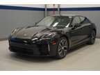 2025 Porsche Panamera 4