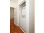 W Th Pl Unit,hawthorne, Home For Rent