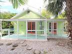 Oak St, Sarasota, Fl 34236