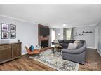 South Point Dr, Charlotte, Home For Rent
