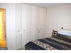 Henry Ave Apt D, Philadelphia, Flat For Rent