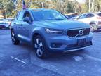 2021 Volvo XC40 T5 Momentum