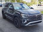 2024 Volkswagen Atlas Peak Edition SE 4Motion