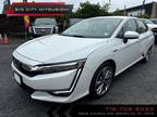 Used 2021 Honda Clarity Plug-in Hybrid for sale.
