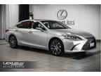 2022 Lexus ES 300h