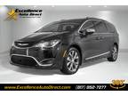 used 2018 Chrysler Pacifica Limited 4D Passenger Van