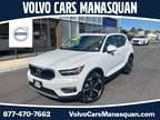 2022 Volvo XC40 Momentum