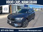 2022 Volvo XC90 T6 Momentum